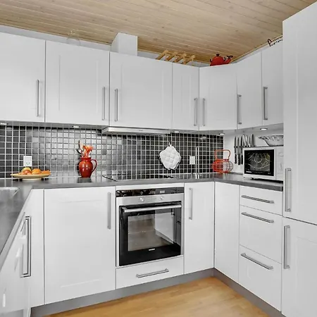 Holiday home Gorgeous In With Kitchen *