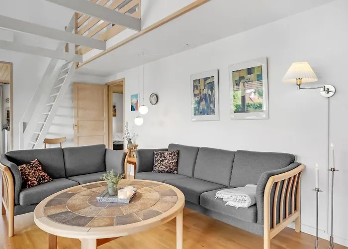 Ronnebaervaenget V Holiday home