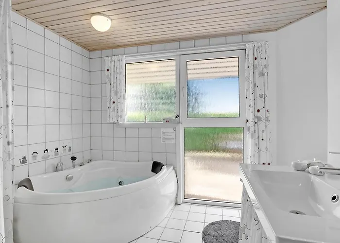 Holiday home Ronnebaervaenget V Hejls